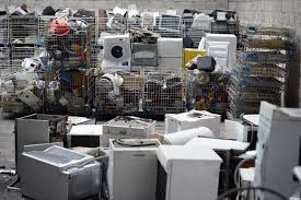 Un point de collecte des déchets électriques et électroniques inauguré à Yaoundé par le MINEPDED